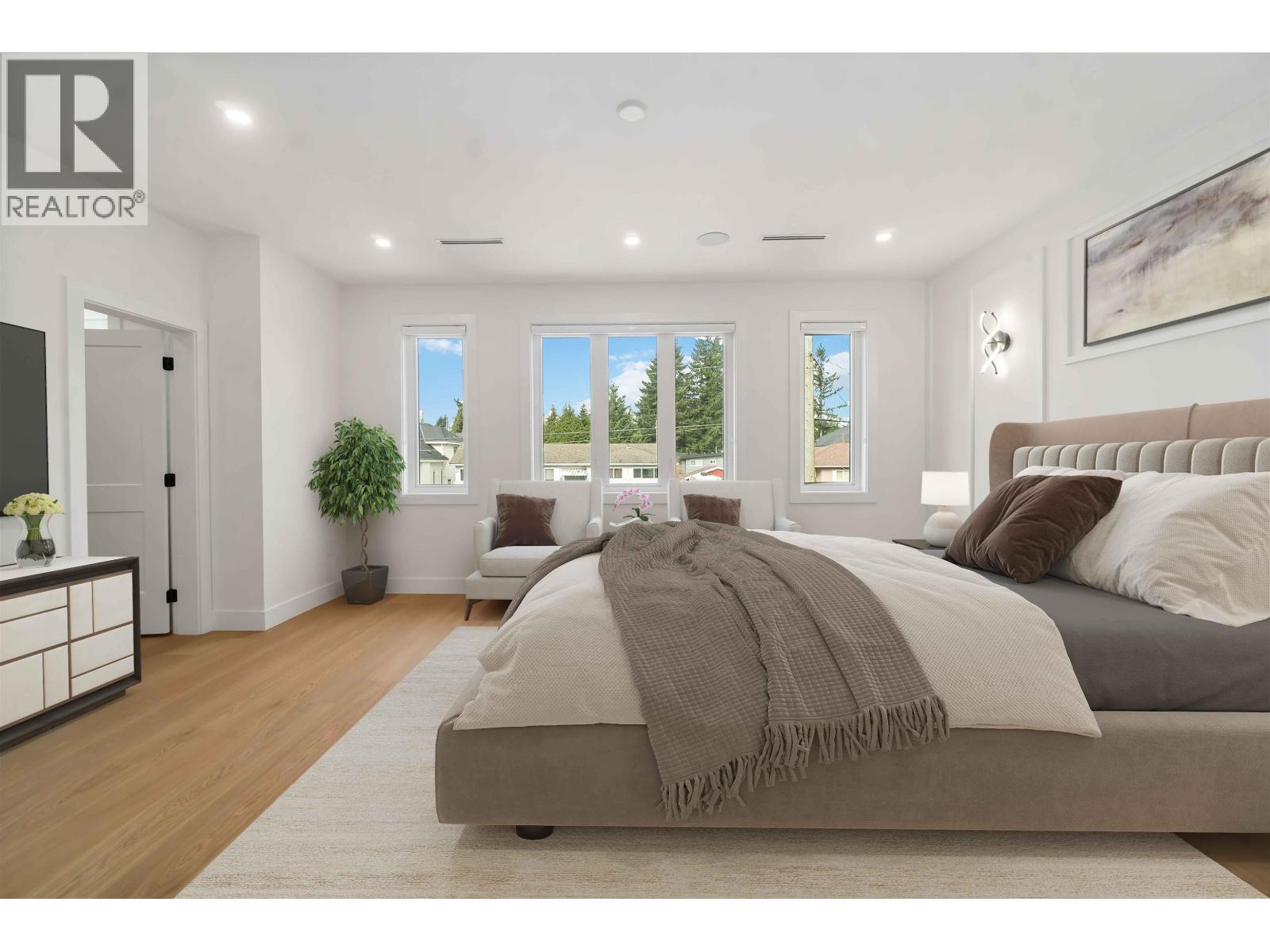 827 ATKINS STREET, Coquitlam