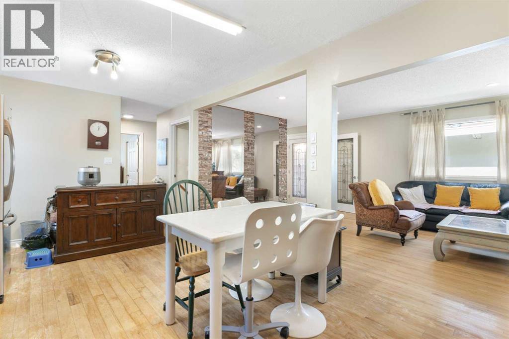 Single Family House Bungalow for Sale in  Hillgrove Drive SW Haysboro Calgary 