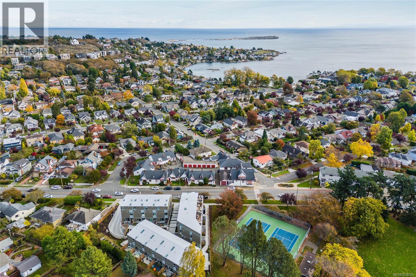 #105 1720 FAIRFIELD RD - 32