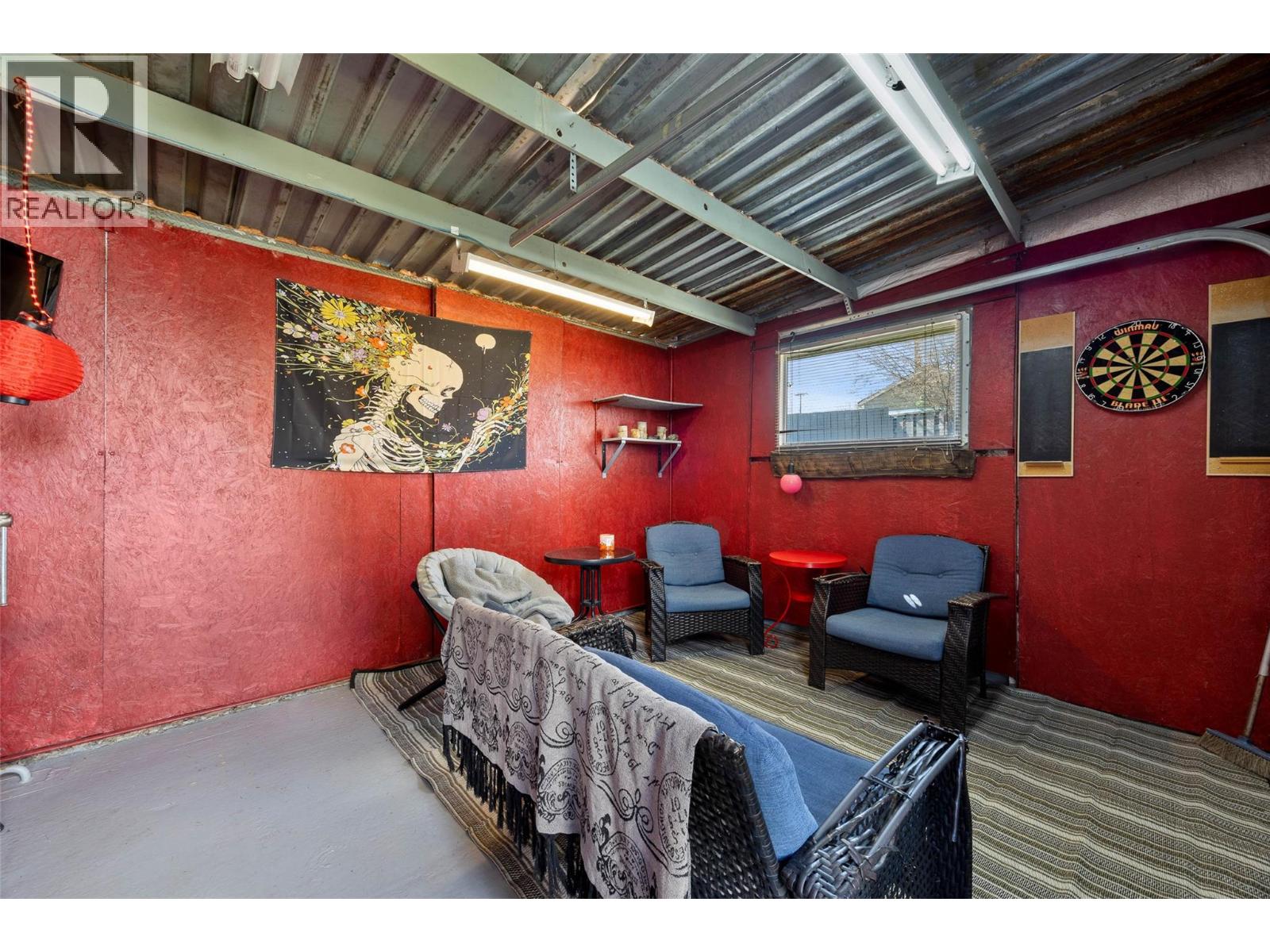 957 PINE STREET - 17