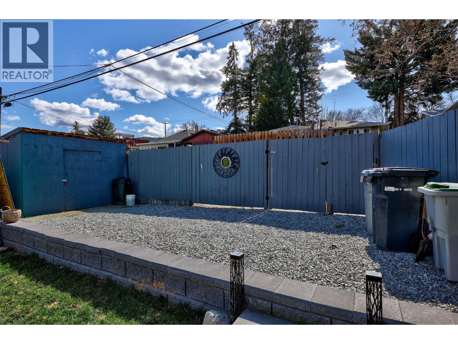 957 PINE STREET - 19