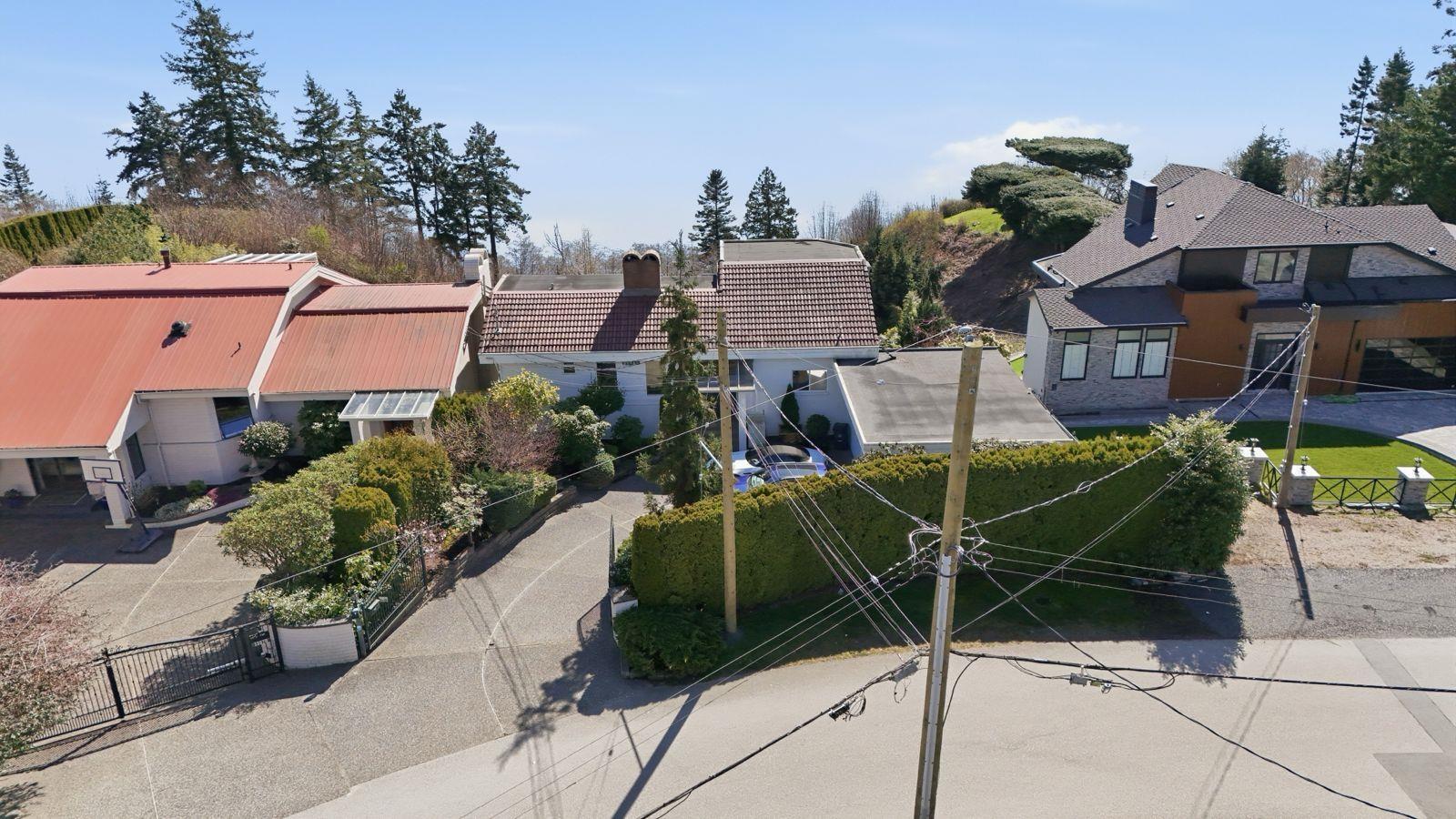 13576 13A AVENUE, White Rock