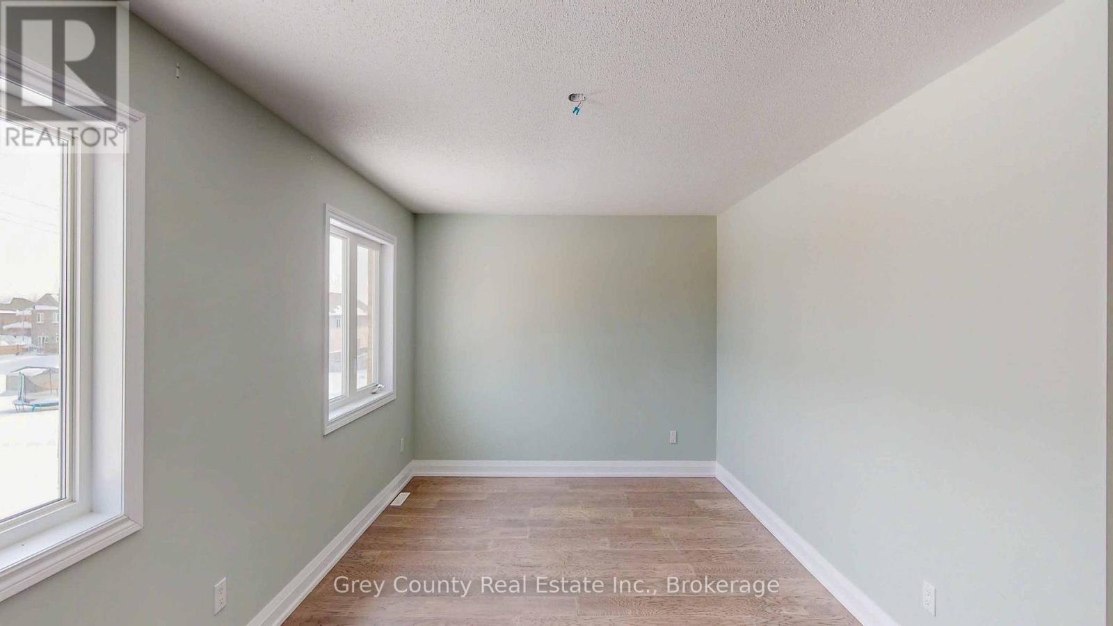 412 HAGAN STREET E — photo 40
