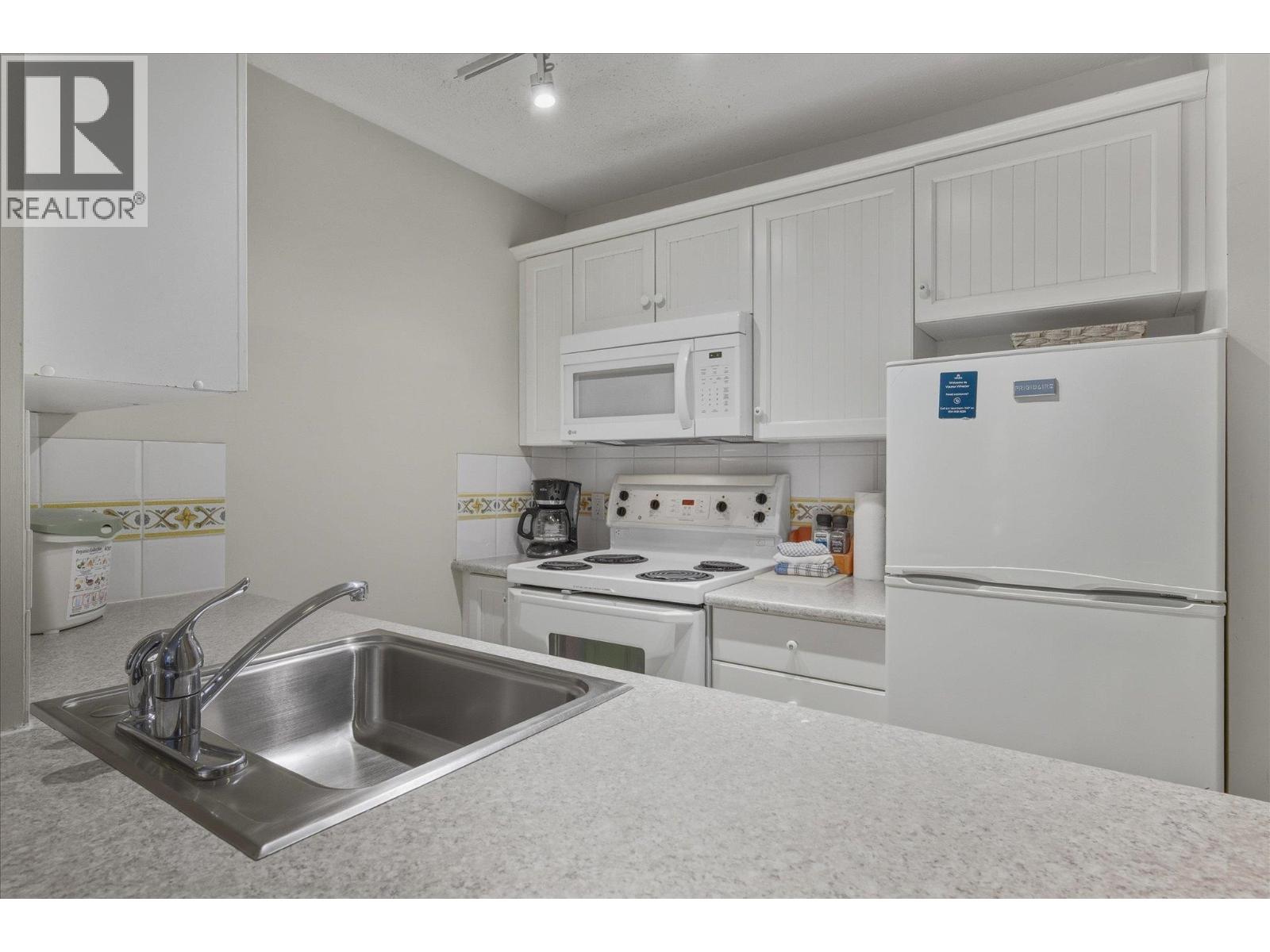 126 4800 SPEARHEAD DRIVE, Whistler