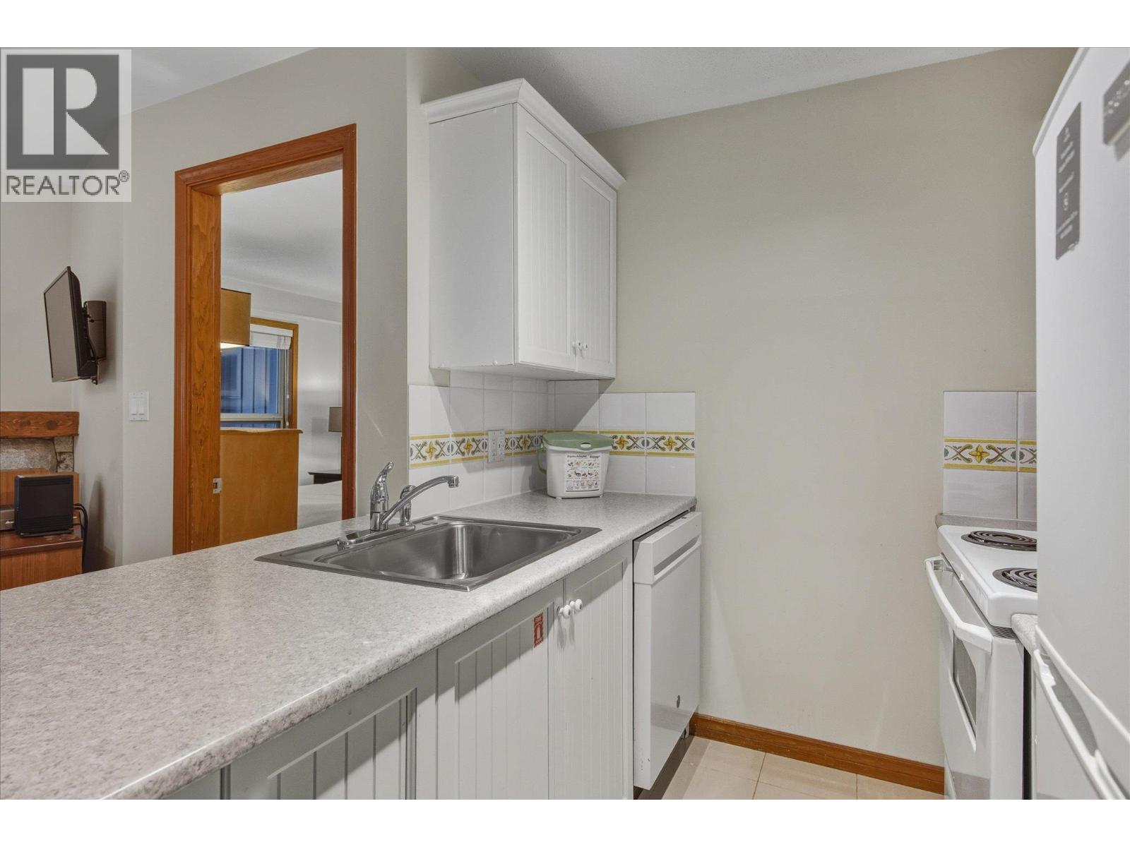 126 4800 SPEARHEAD DRIVE, Whistler