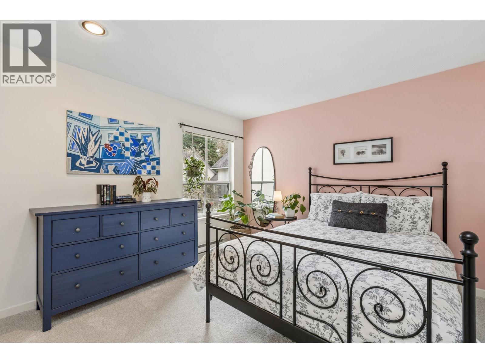 25 1001 NORTHLANDS DRIVE