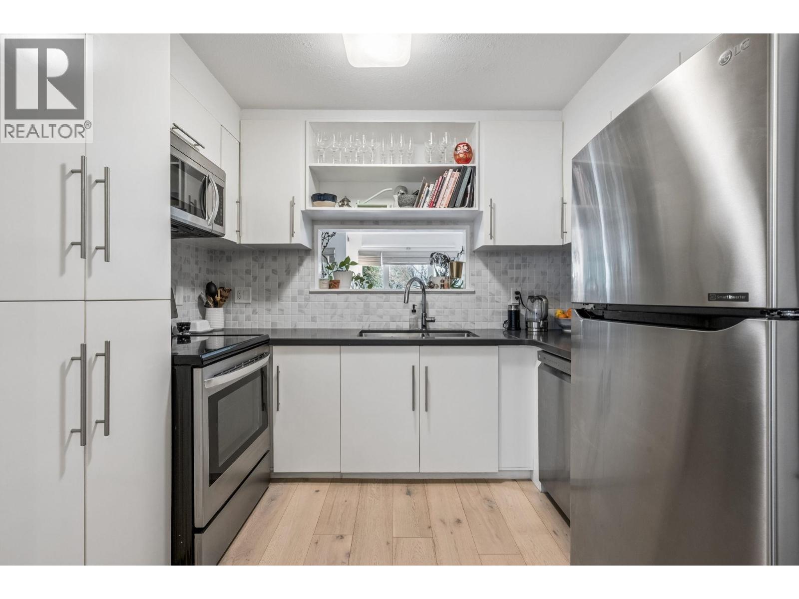 205 1330 GRAVELEY STREET, Vancouver