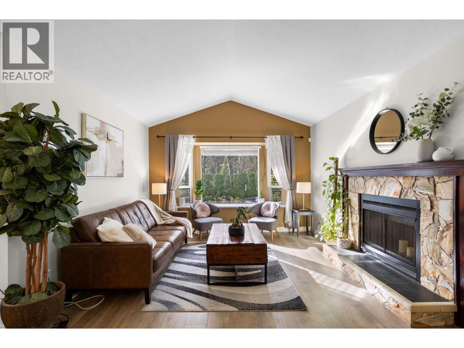 2983 WALTON AVENUE, Coquitlam