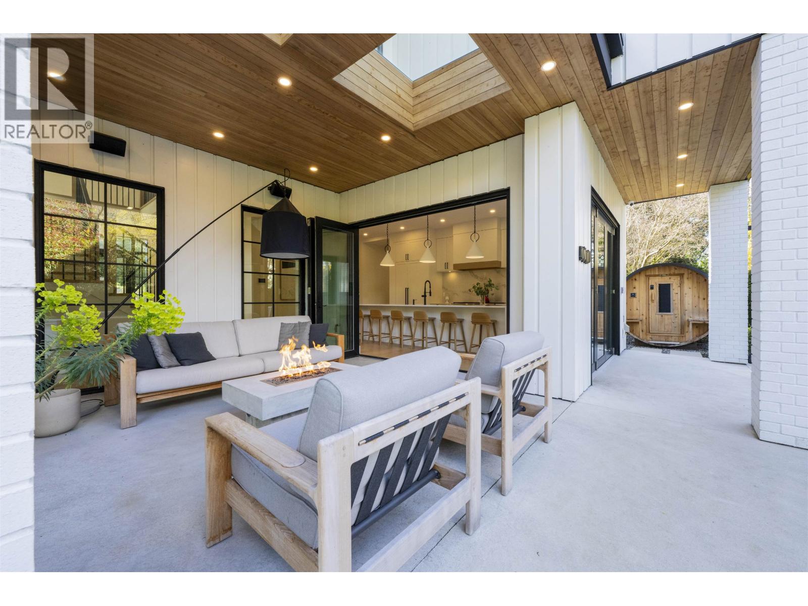 4050 RIPPLE PLACE, West Vancouver