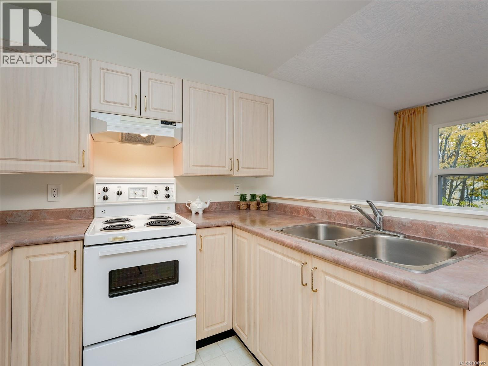 #213 1485 Garnet Rd - 9