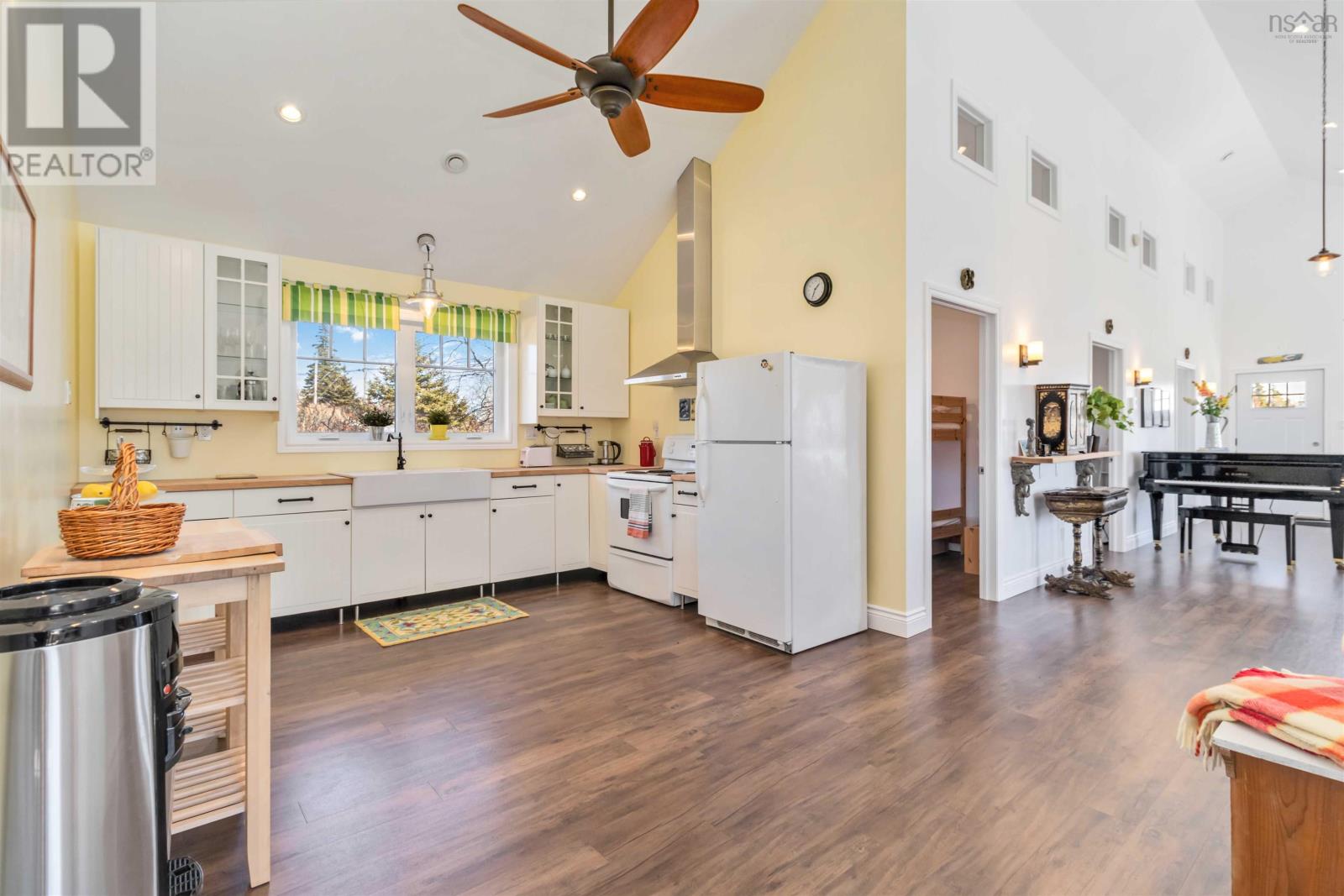 Property 3 of 46 of 109 Stonehurst Road