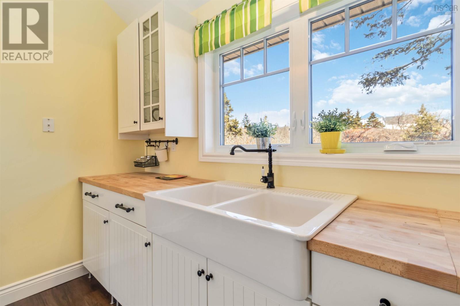 Property 38 of 46 of 109 Stonehurst Road