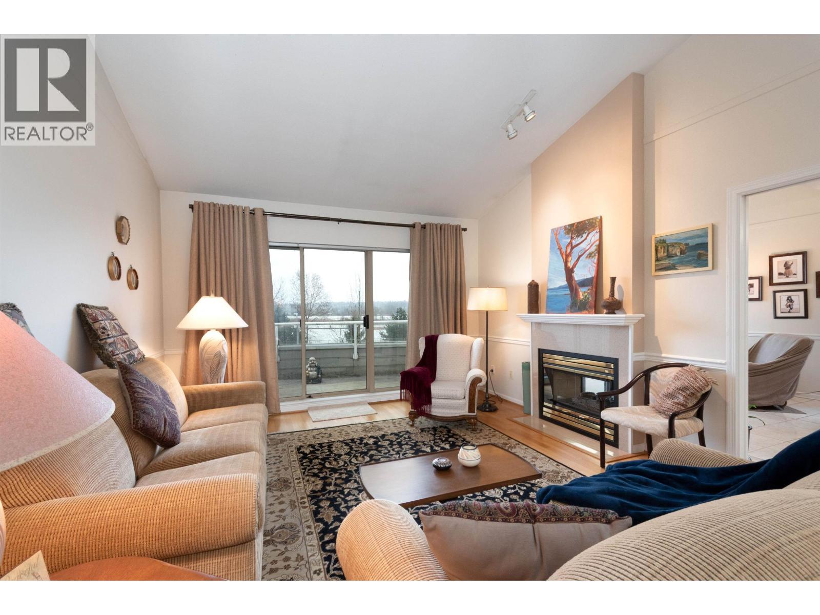 22 323 GOVERNORS COURT, New Westminster