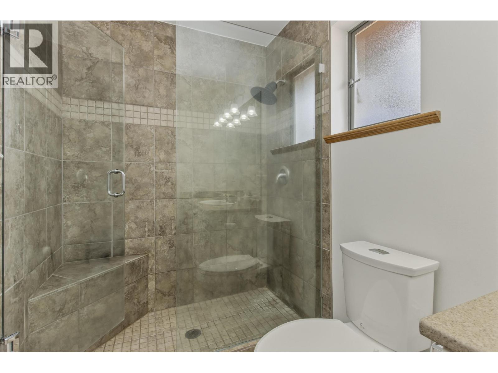 2130 PARKWAY ROAD, Squamish