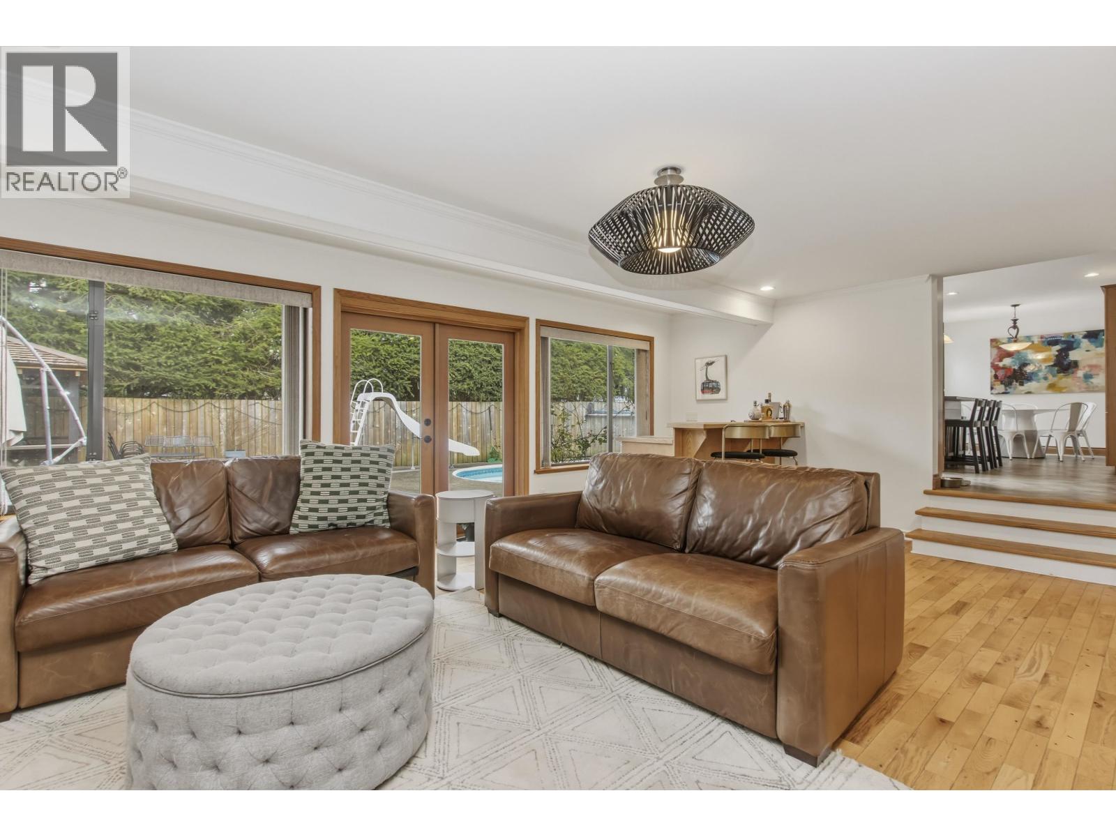 2130 PARKWAY ROAD, Squamish