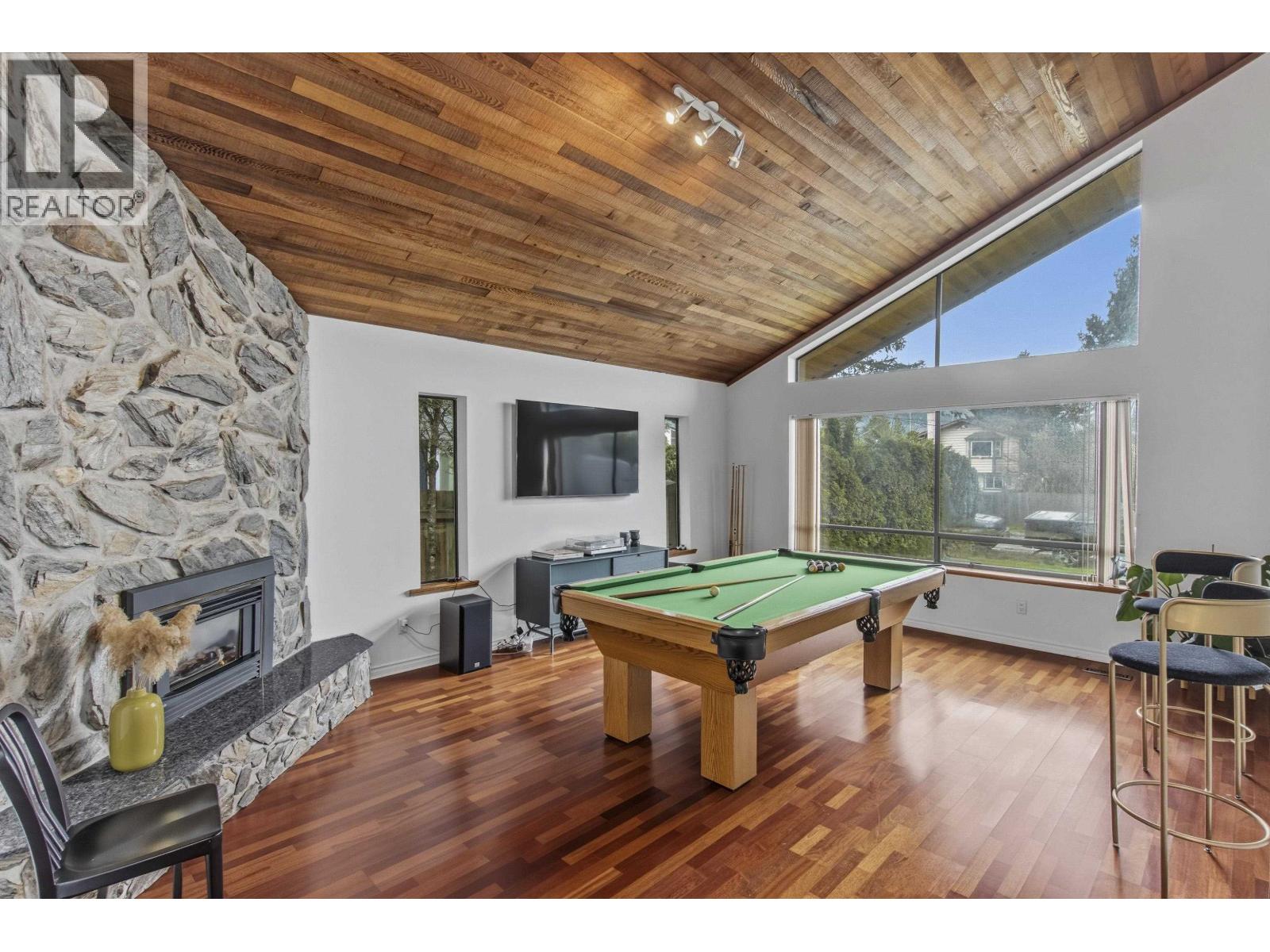 2130 PARKWAY ROAD, Squamish