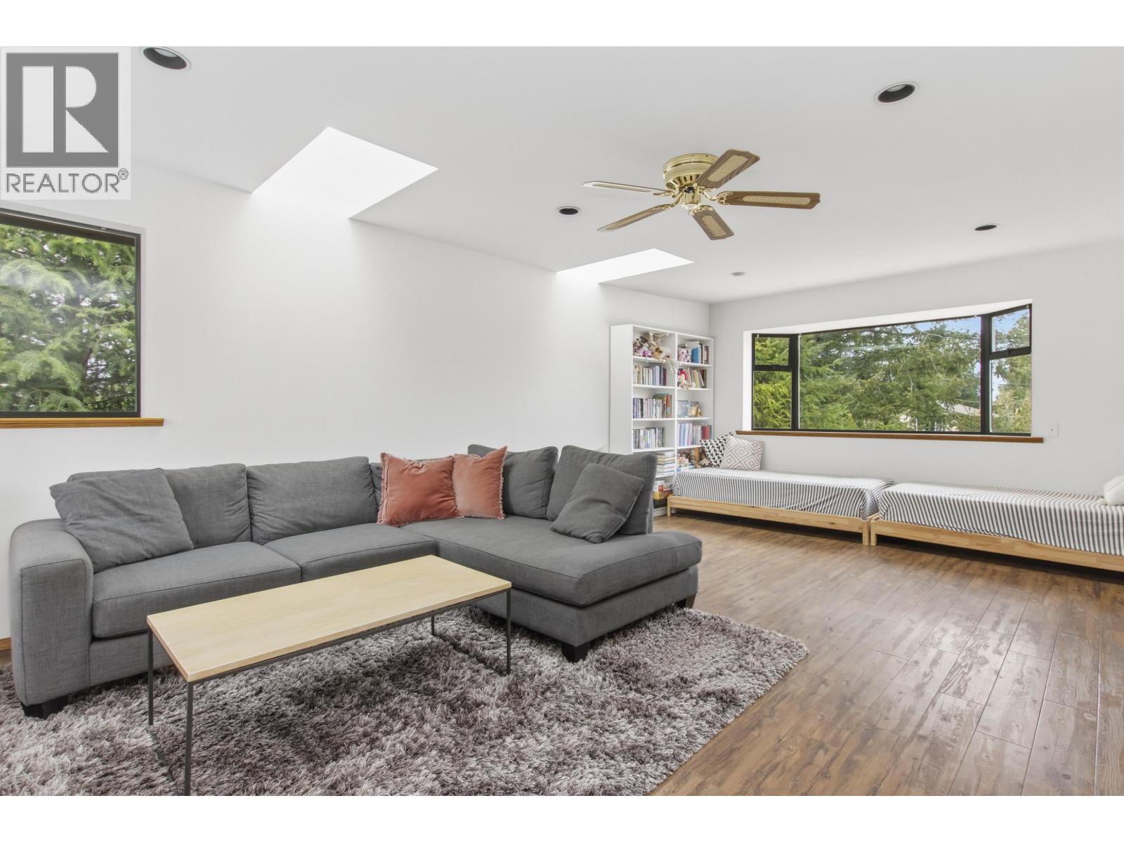 2130 PARKWAY ROAD, Squamish