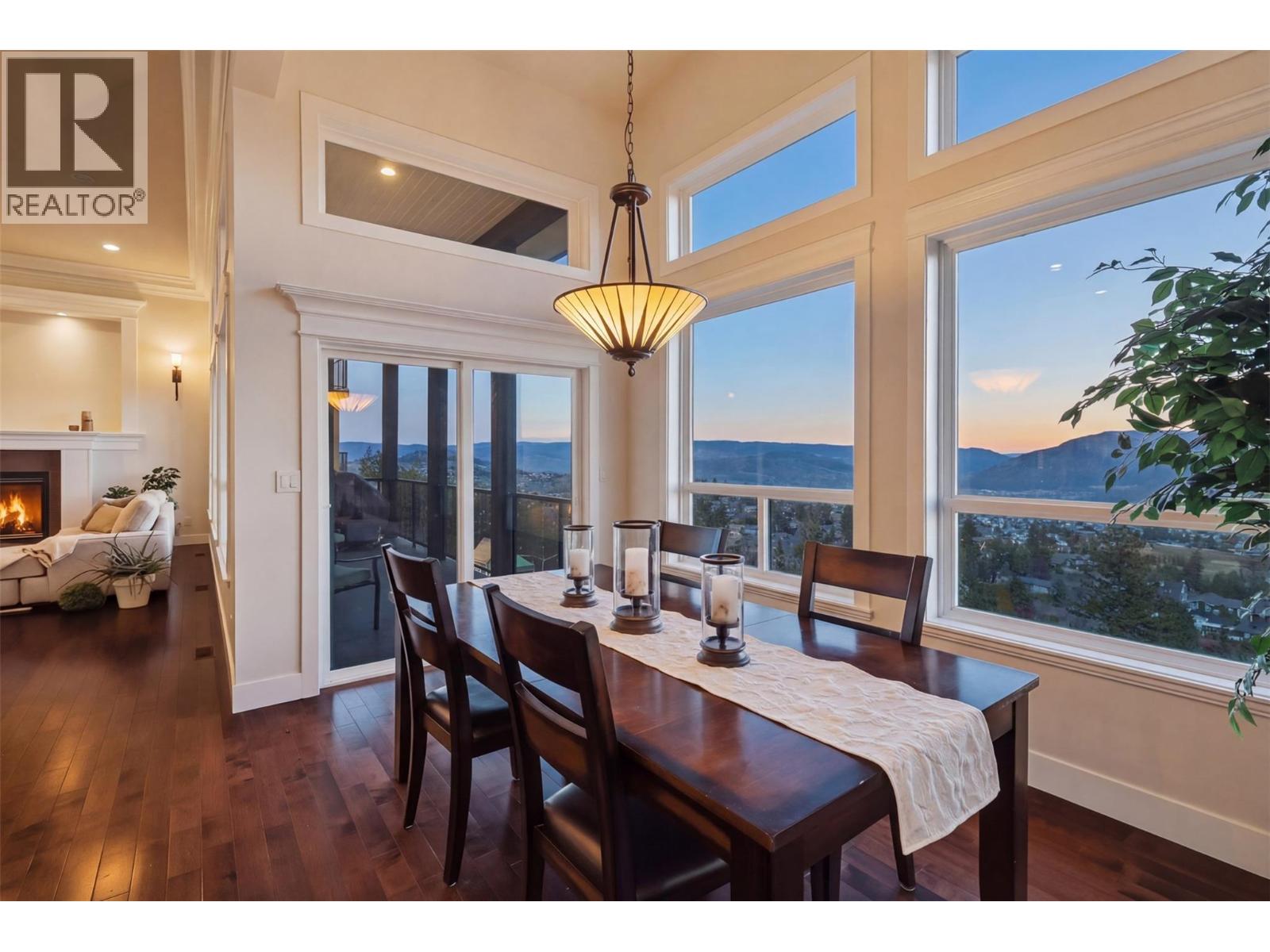 2612 TELFORD Drive - 22