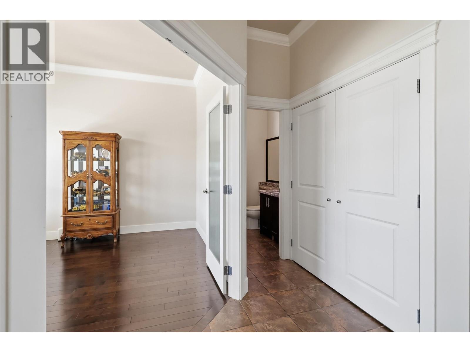 2612 TELFORD Drive - 30