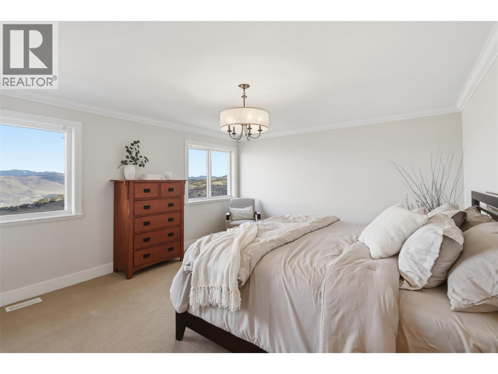 2612 TELFORD Drive - 37