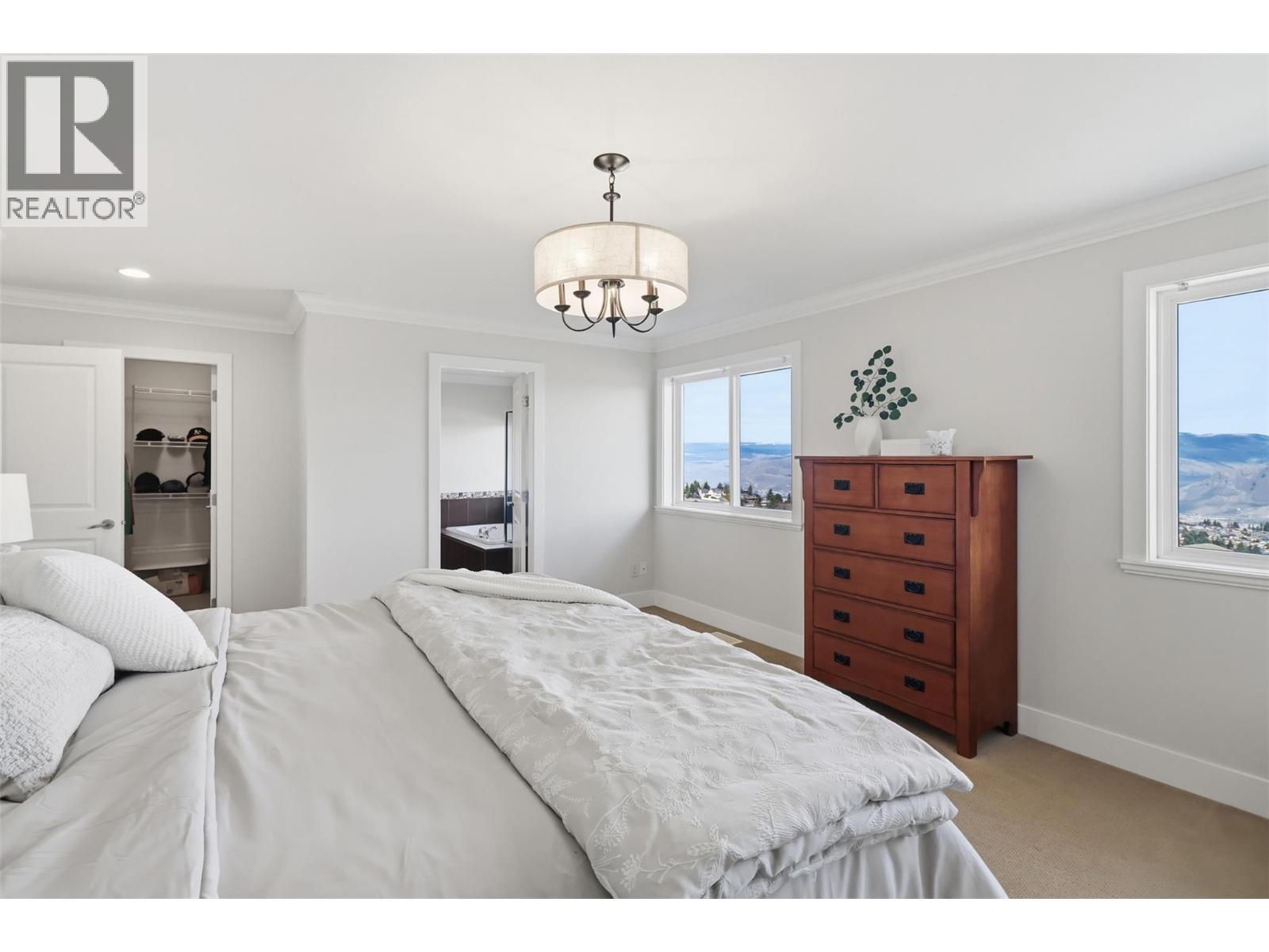 2612 TELFORD Drive - 39