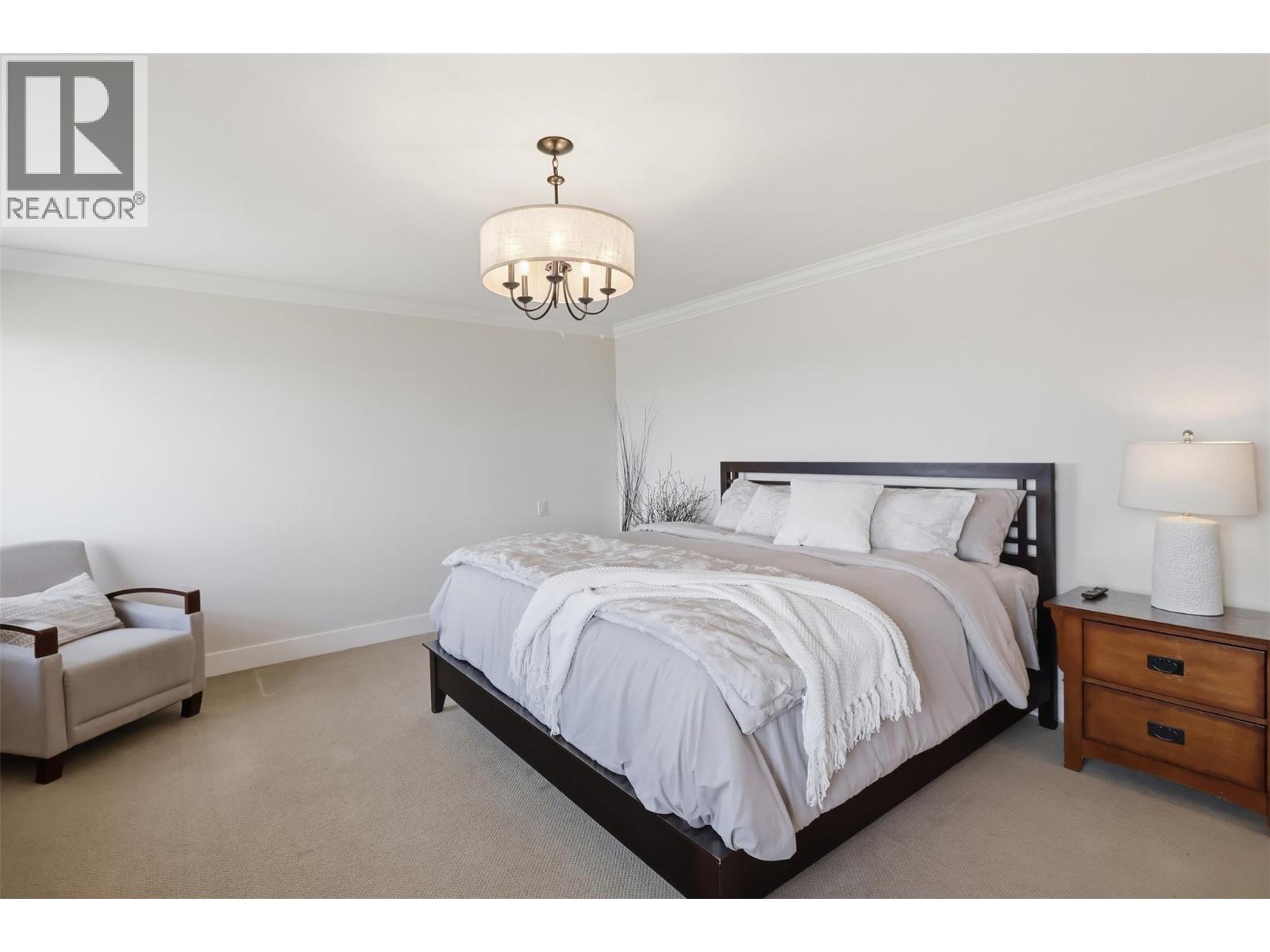 2612 TELFORD Drive - 41