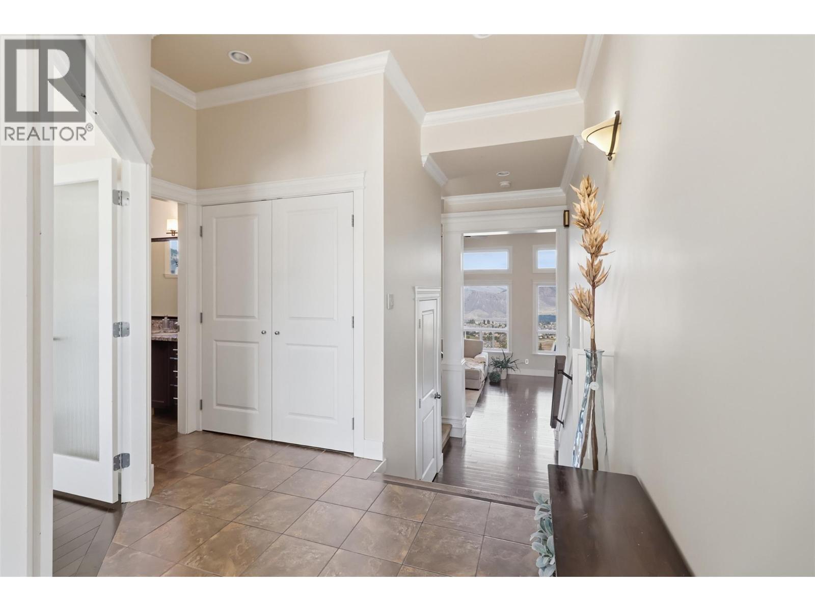 2612 TELFORD Drive - 7