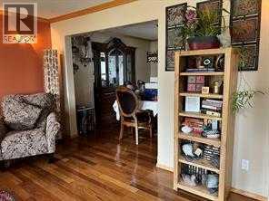 302 8 AVENUE - 10