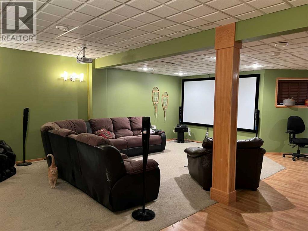 302 8 AVENUE - 30