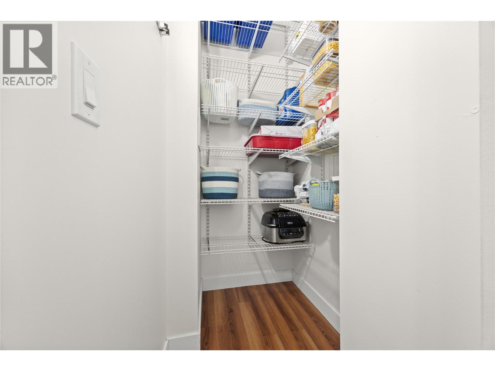 #1405 1875 COUNTRY CLUB DRIVE - 14