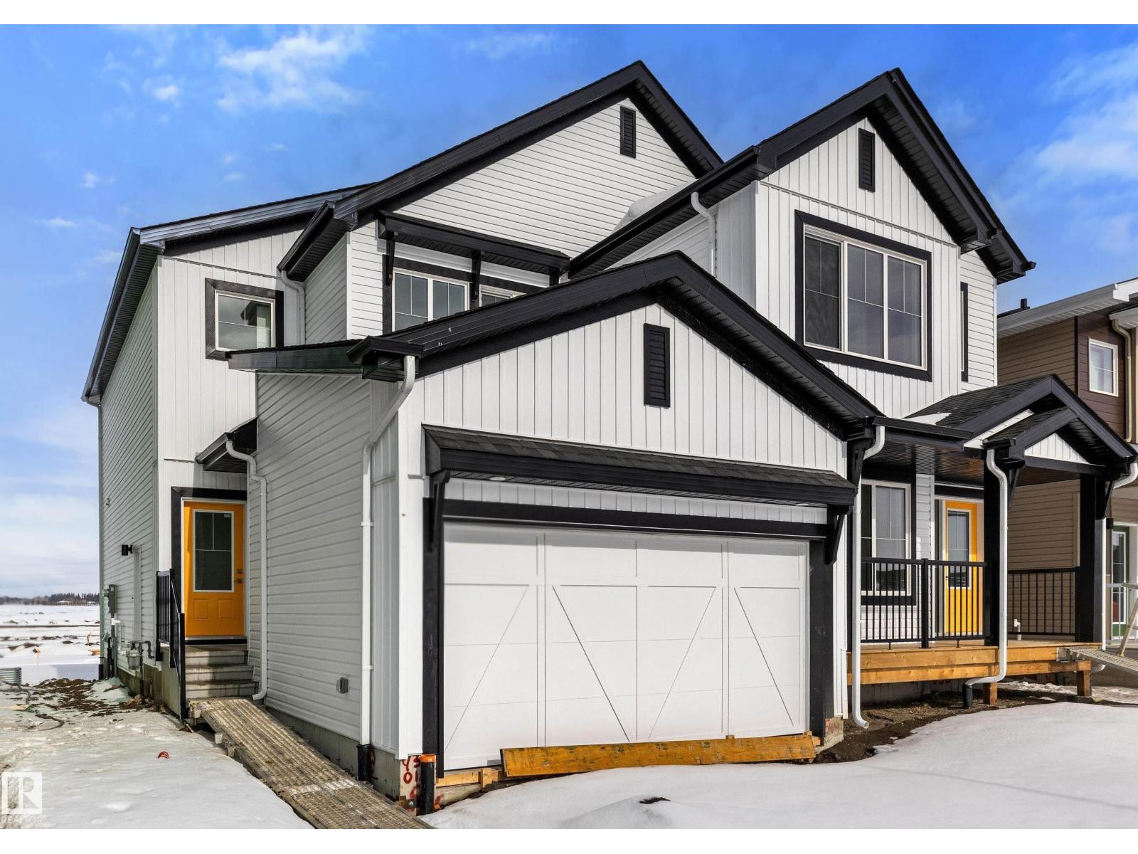 544 176 AV NE - 2