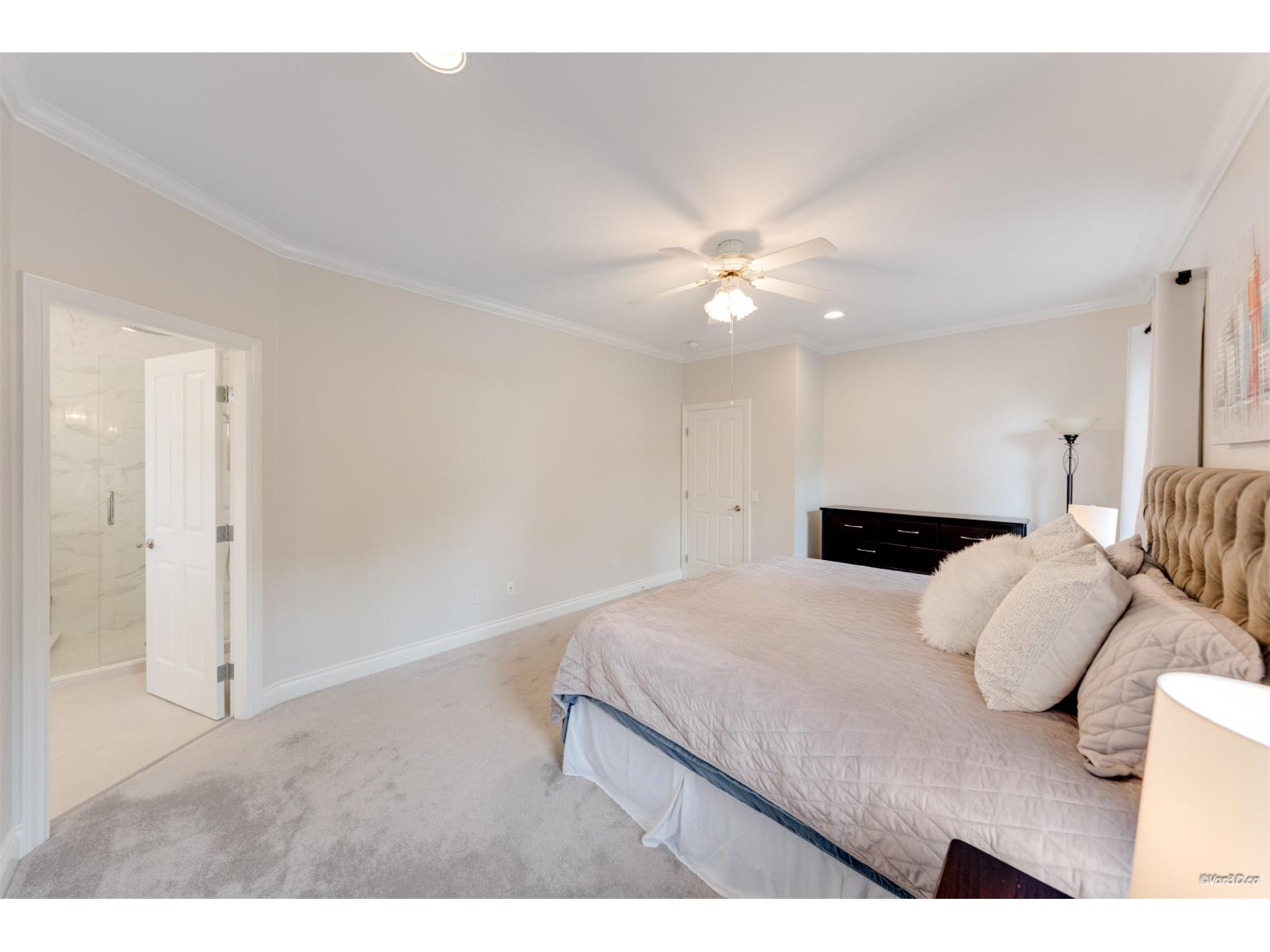 16330 LINCOLN WOODS COURT, Surrey