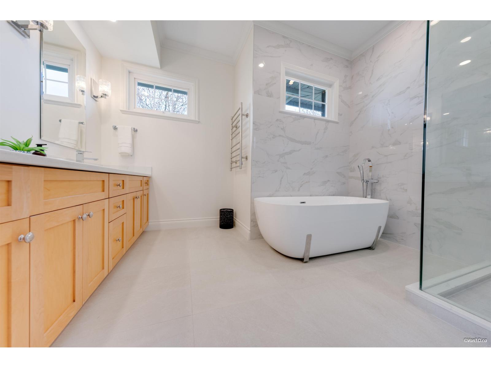 16330 LINCOLN WOODS COURT, Surrey