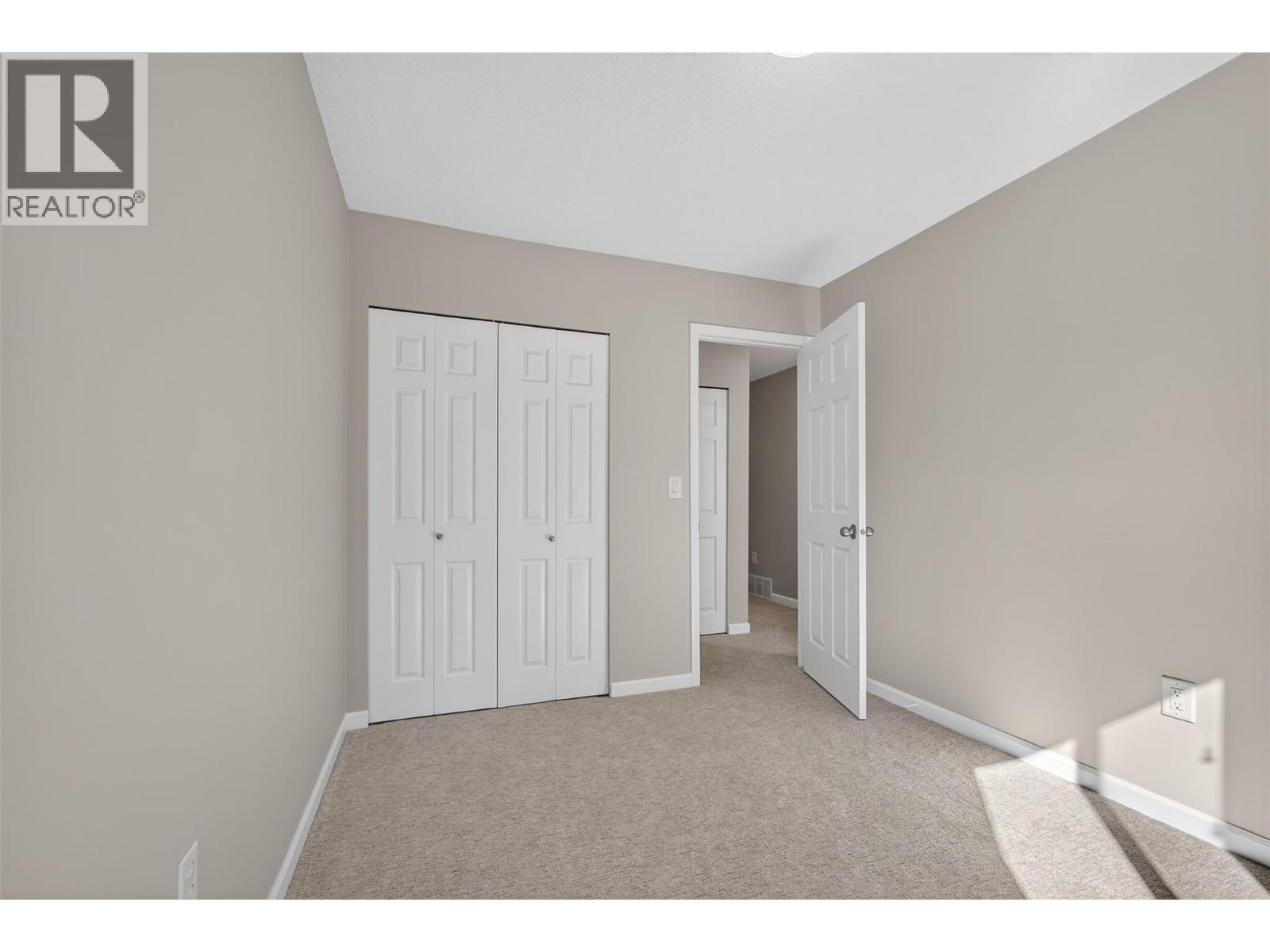 3480 MCTAGGART ROAD - 31