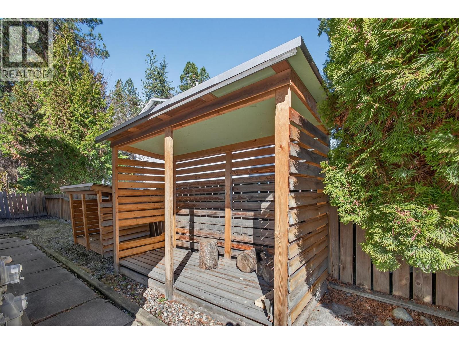 3480 MCTAGGART ROAD - 38