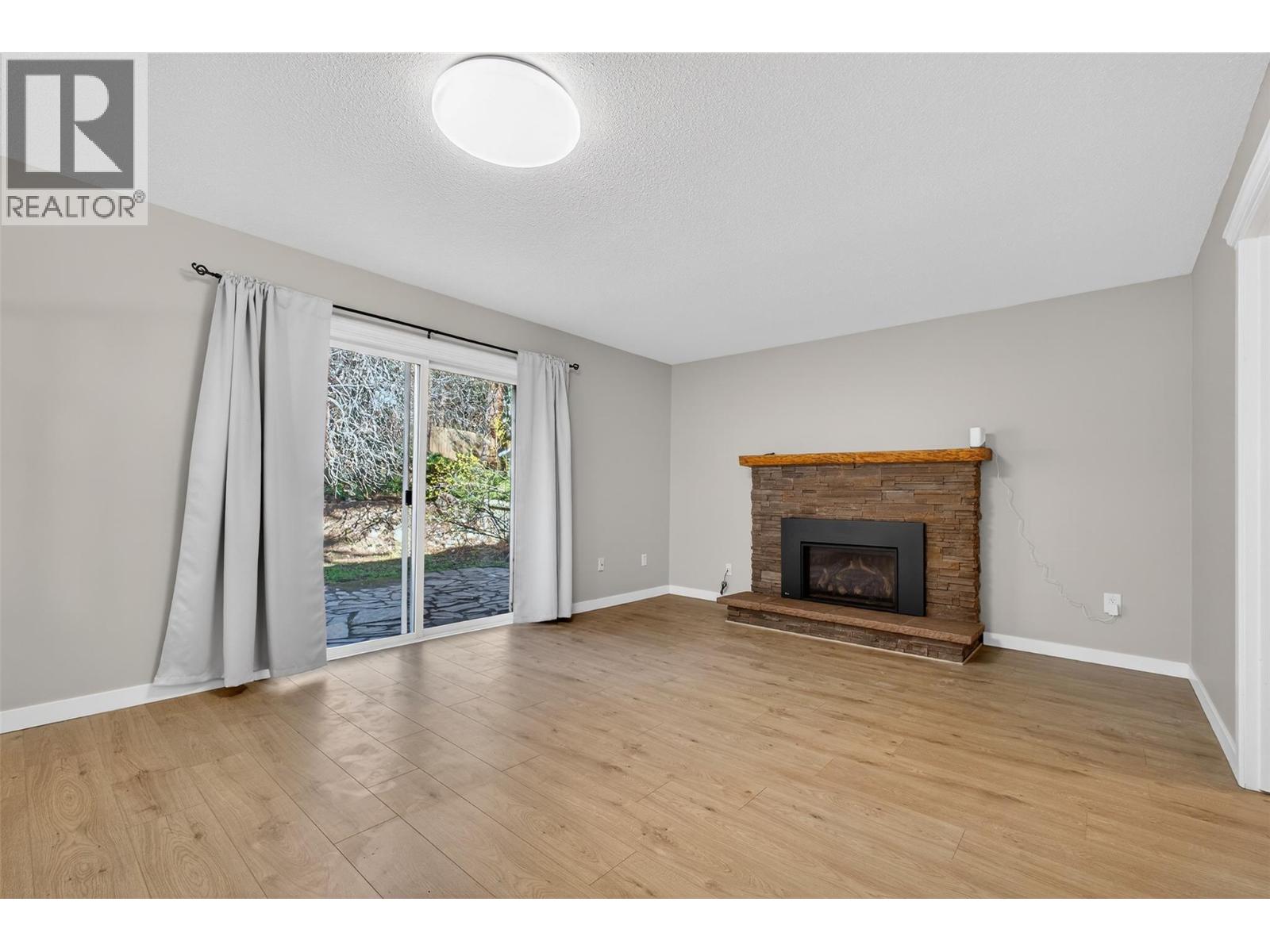 3480 MCTAGGART ROAD - 15