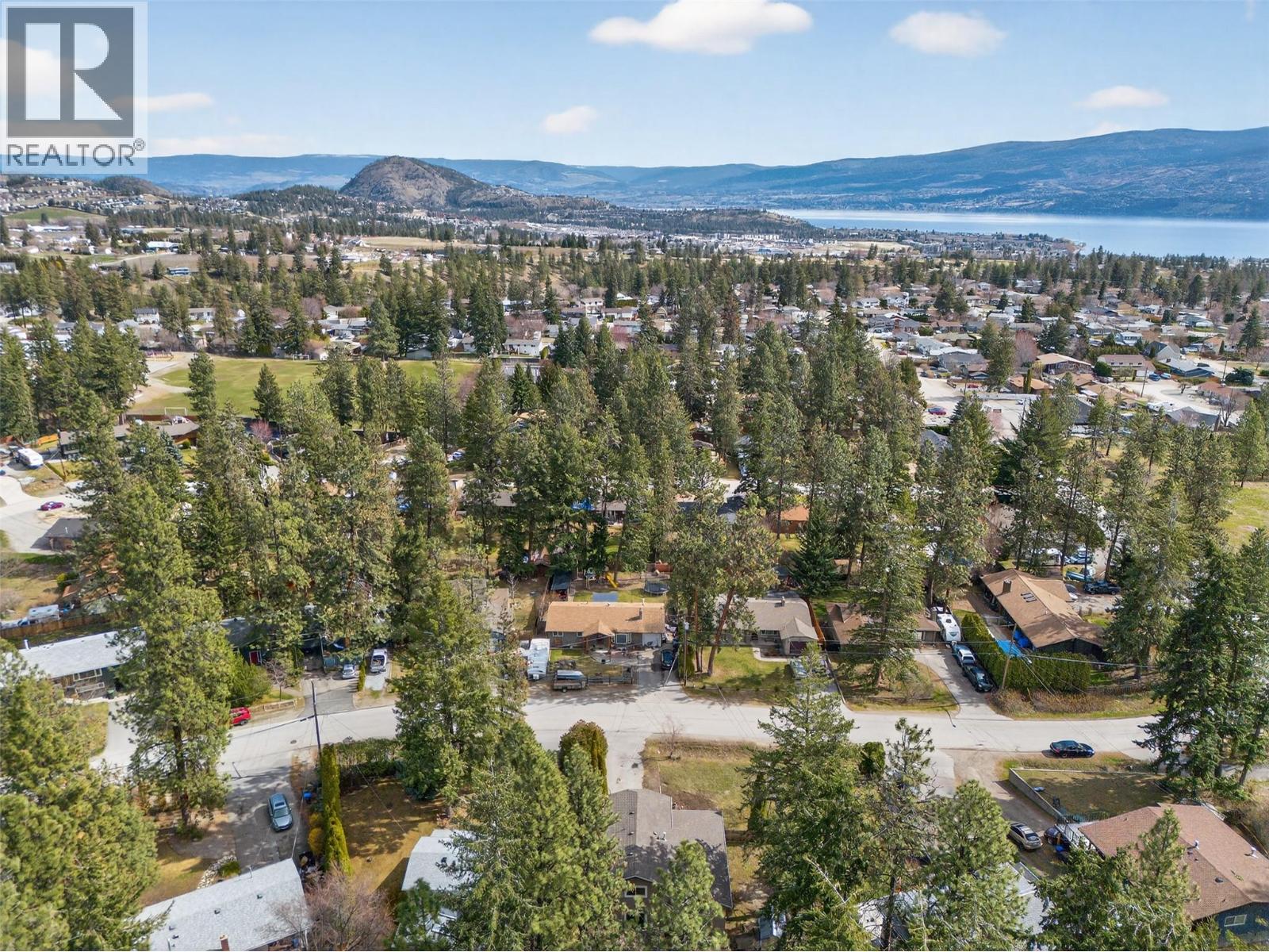 3480 MCTAGGART ROAD - 44