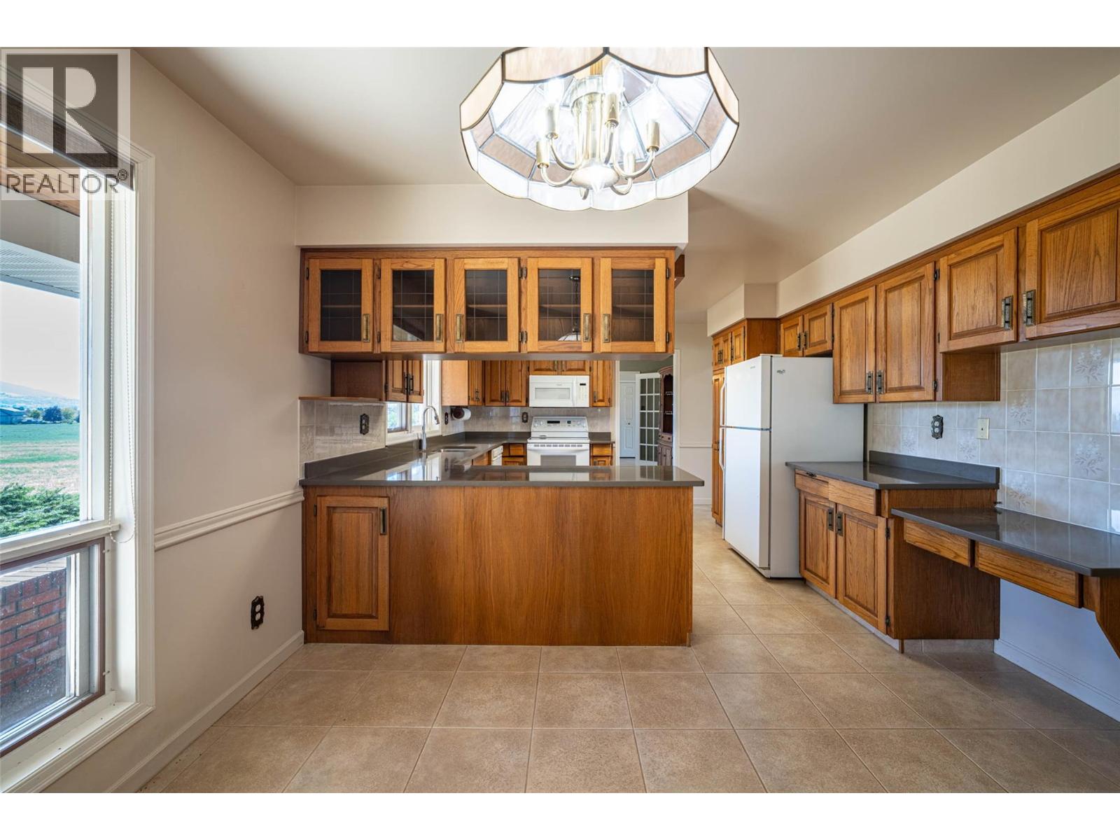 683 CLINTON ROAD - 22