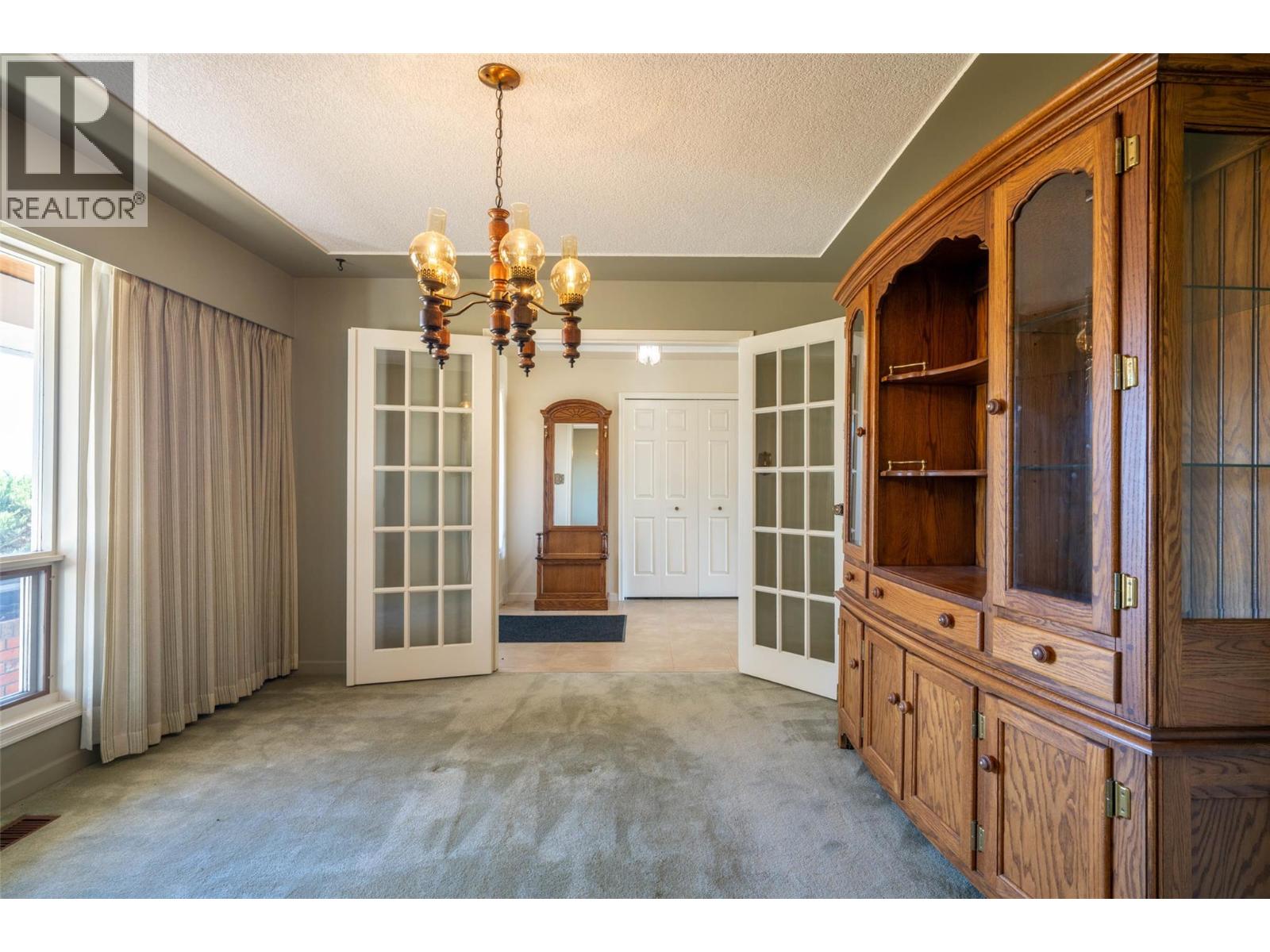 683 CLINTON ROAD - 24