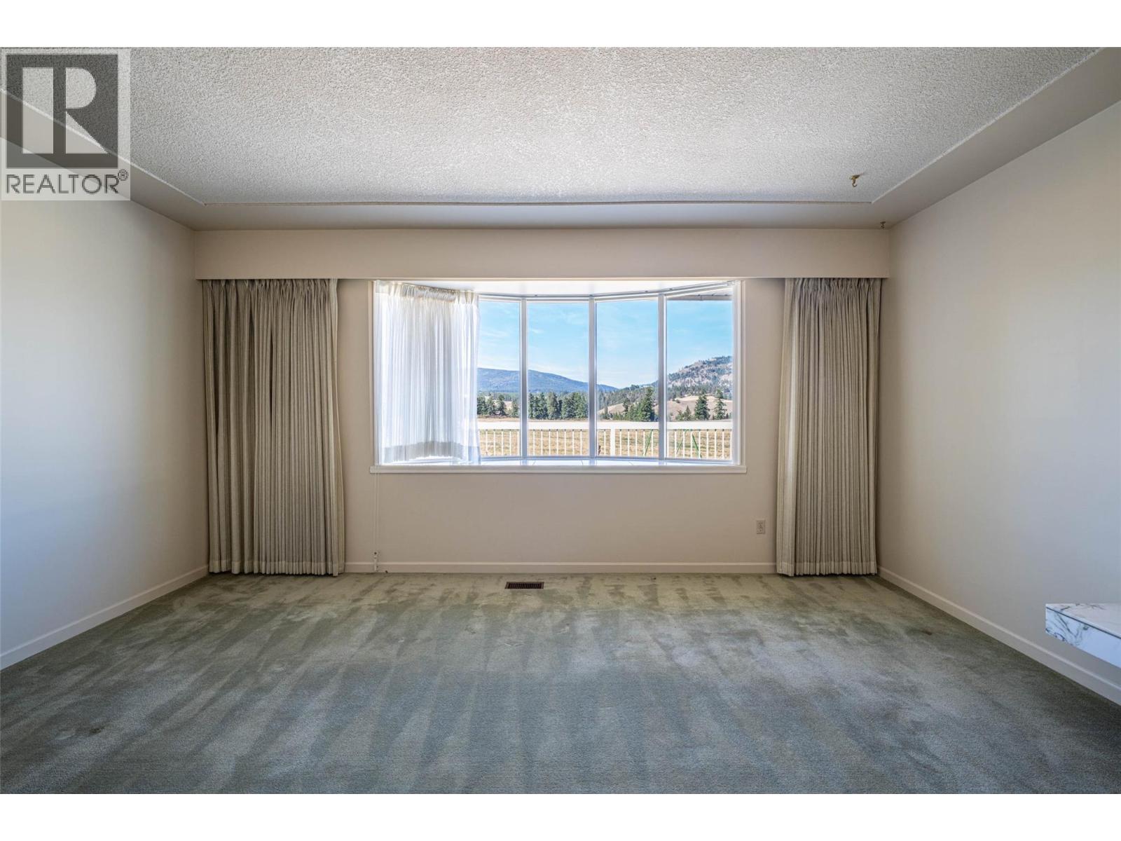 683 CLINTON ROAD - 36