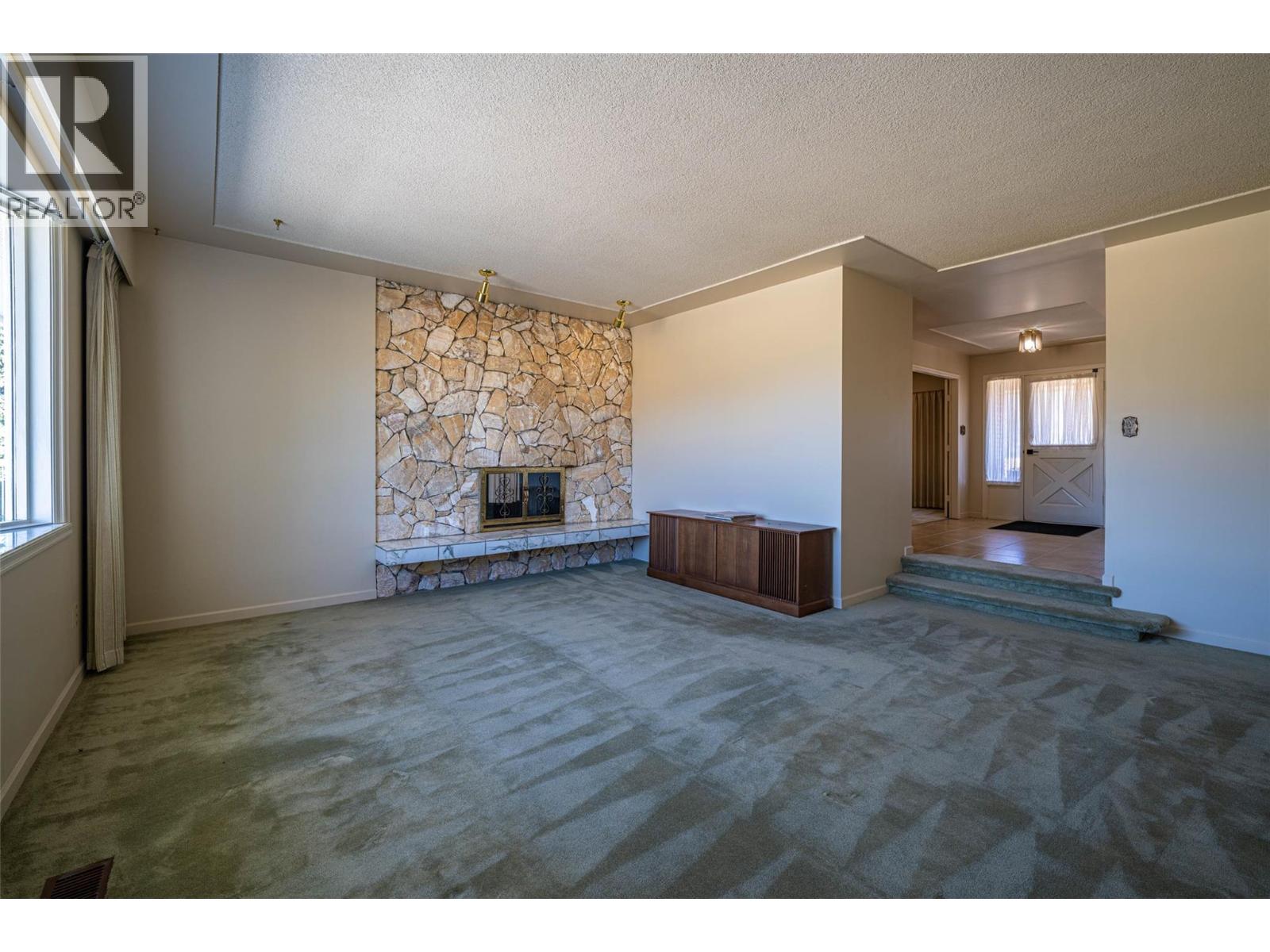 683 CLINTON ROAD - 35