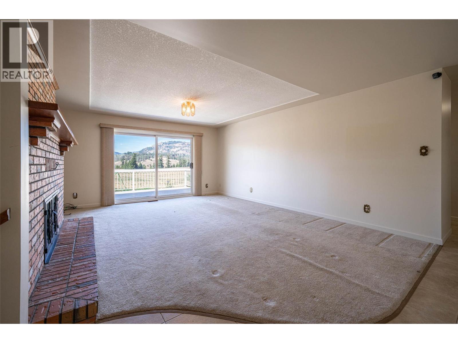 683 CLINTON ROAD - 29