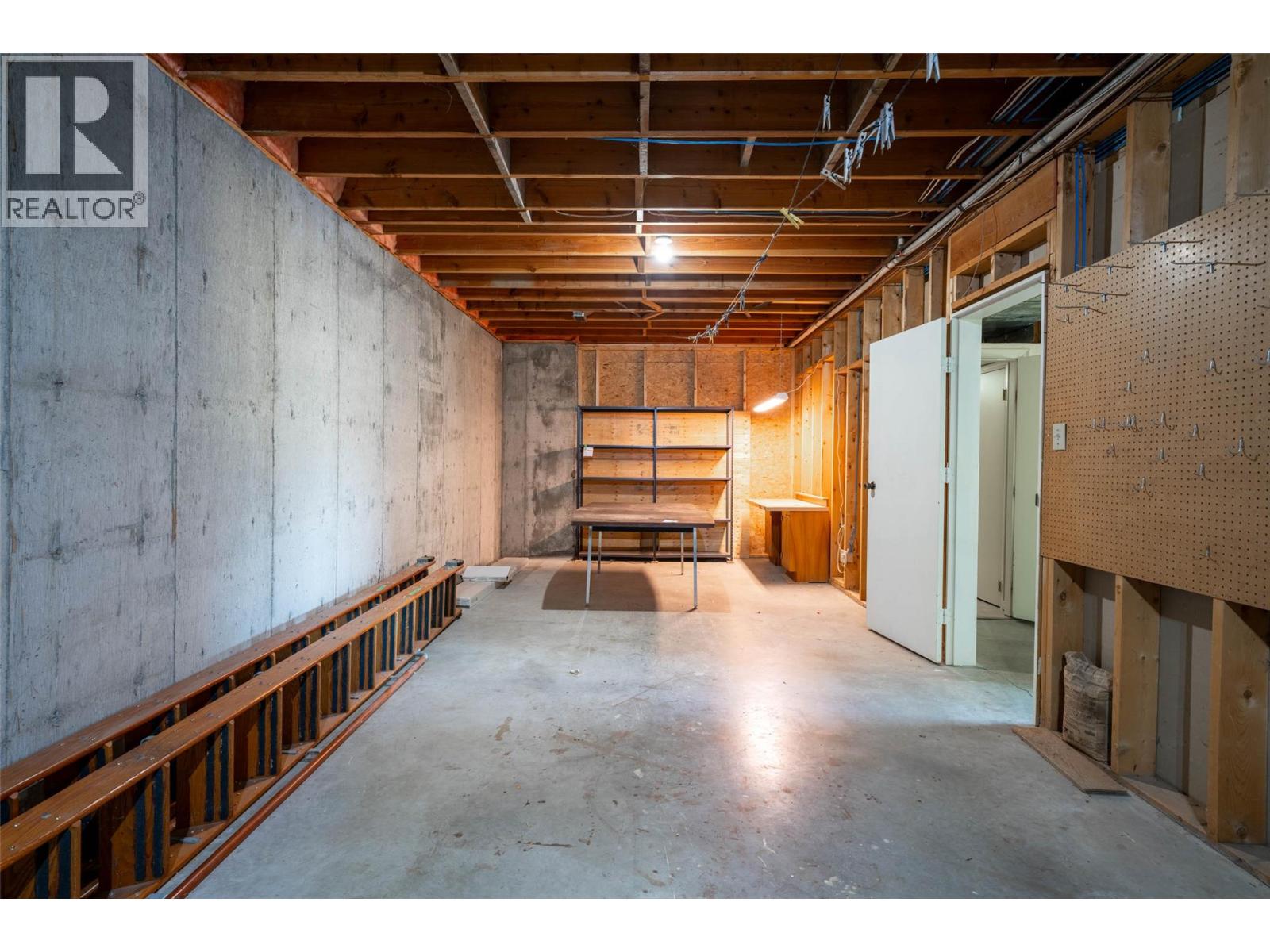 683 CLINTON ROAD - 81