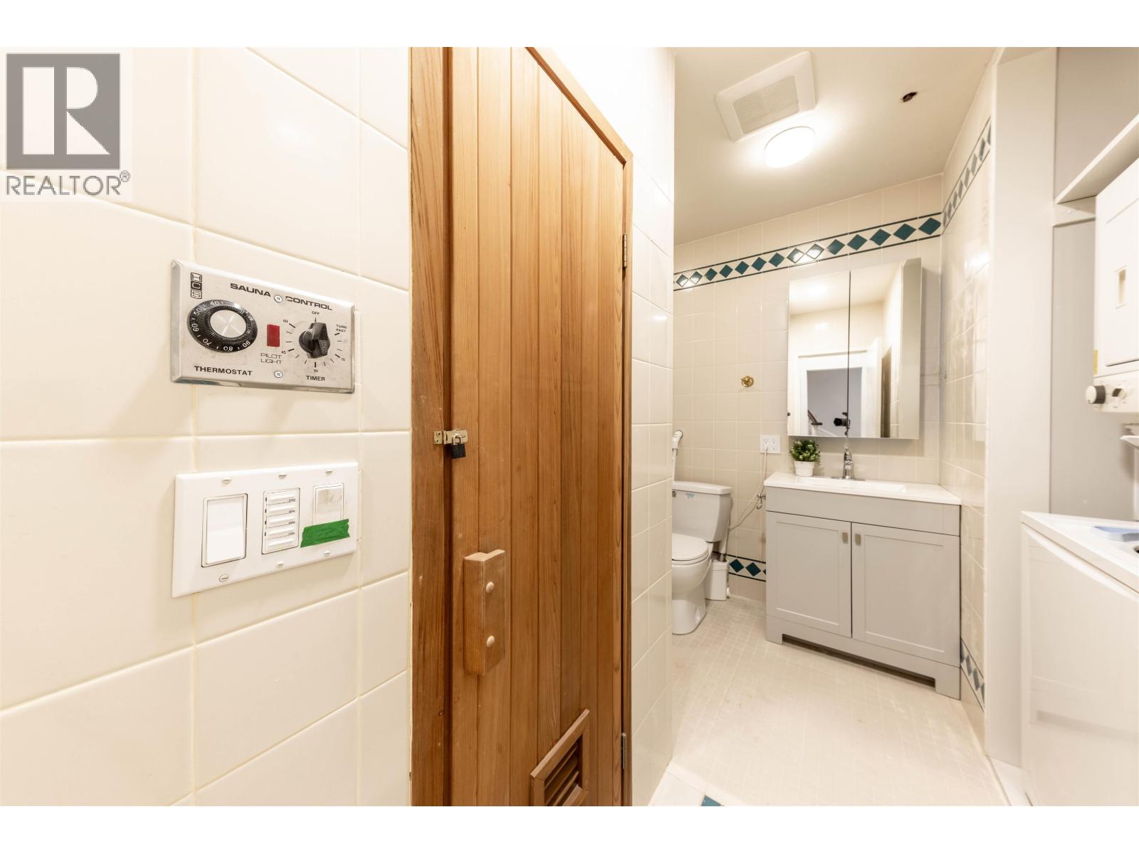 4538 ANGUS DRIVE, Vancouver