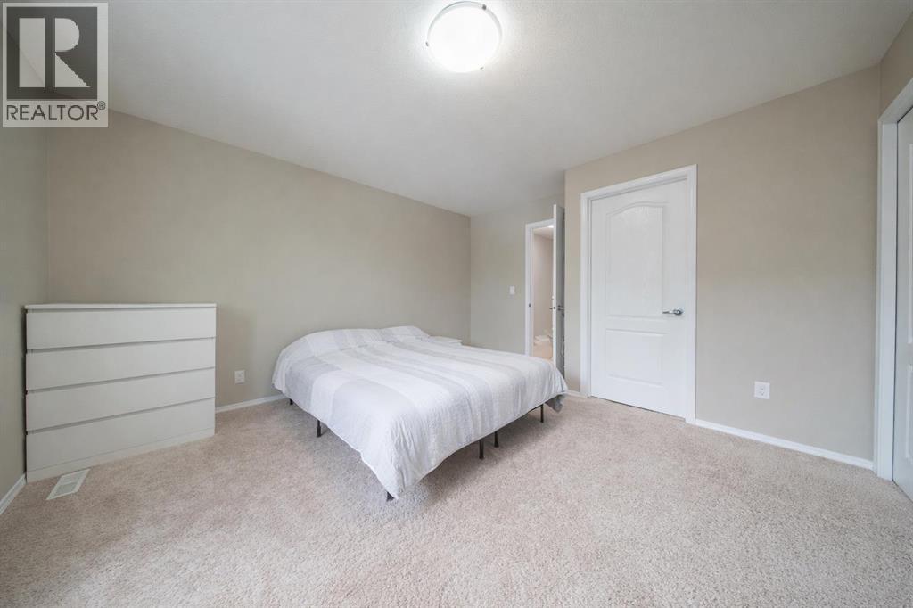 30 Carleton Avenue, Red Deer