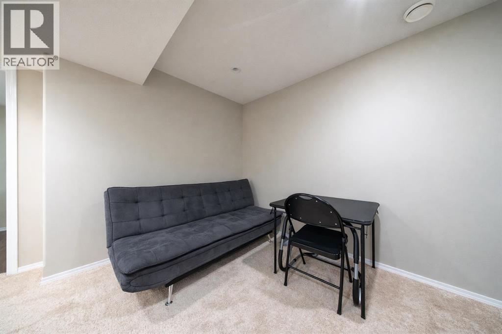 30 Carleton Avenue, Red Deer