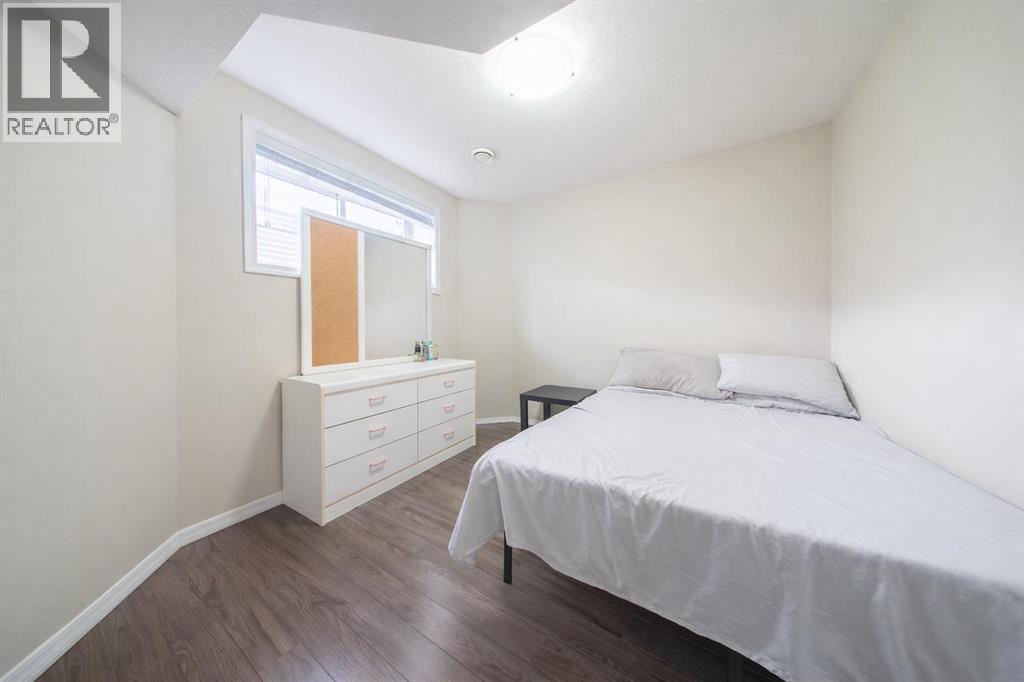 30 Carleton Avenue, Red Deer