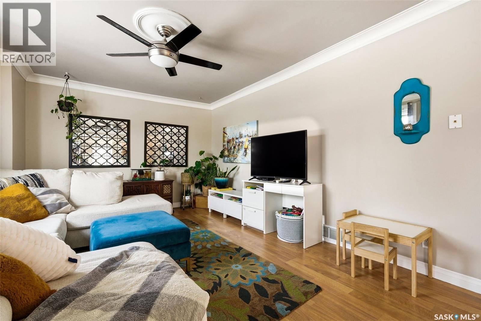 SK 2075 PASQUA STREET - 5