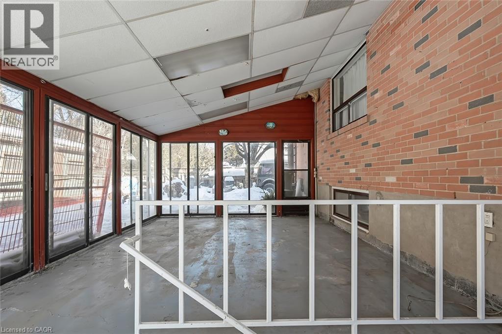 1175 PINEGROVE Road, Oakville, Ontario, L6L2W3 — Photo 2