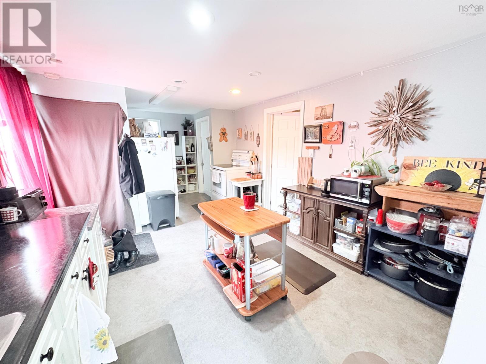 Property 23 of 39 of 9 Burchell Street